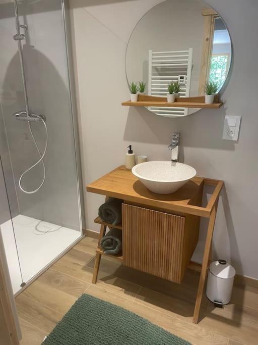 Jacuzzi En Foret L'Esperou Luaran gambar